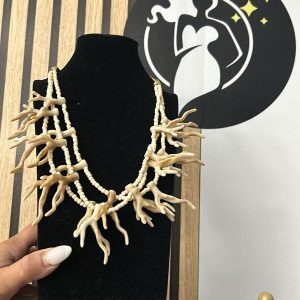 Collar veraniego beig